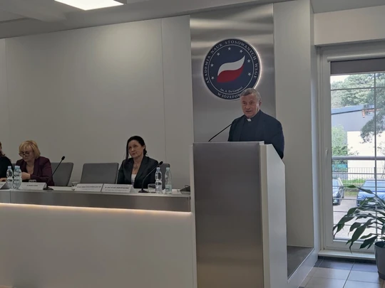 VI Ogólnopolska Konferencja Pedagogiczna z cyklu „Dziecko i rodzina” pt.: Pomoc psychologiczna w kryzysie – Pedagogika i Psychologia odpowiedzią na współczesne kryzysy